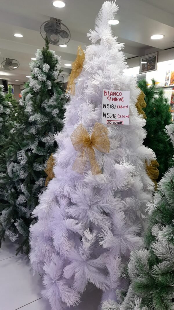 arbol 00con nieve 2.1m coposo
