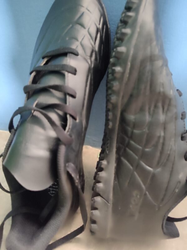 zapatilla de futbol adidas talla 41 usado
