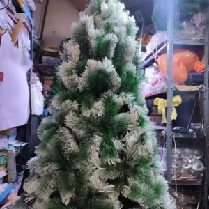 Pino con nieve de 1.8m súper coposo