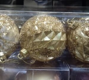 adorno de bolas-decoradas-8cm-dorado.jpeg